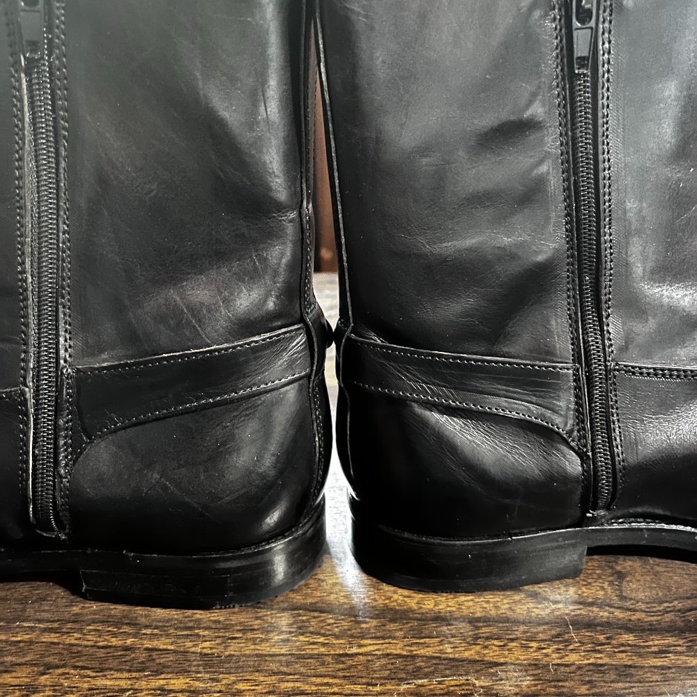 DOMANI  BOOTS SIZE 9 1/2 M